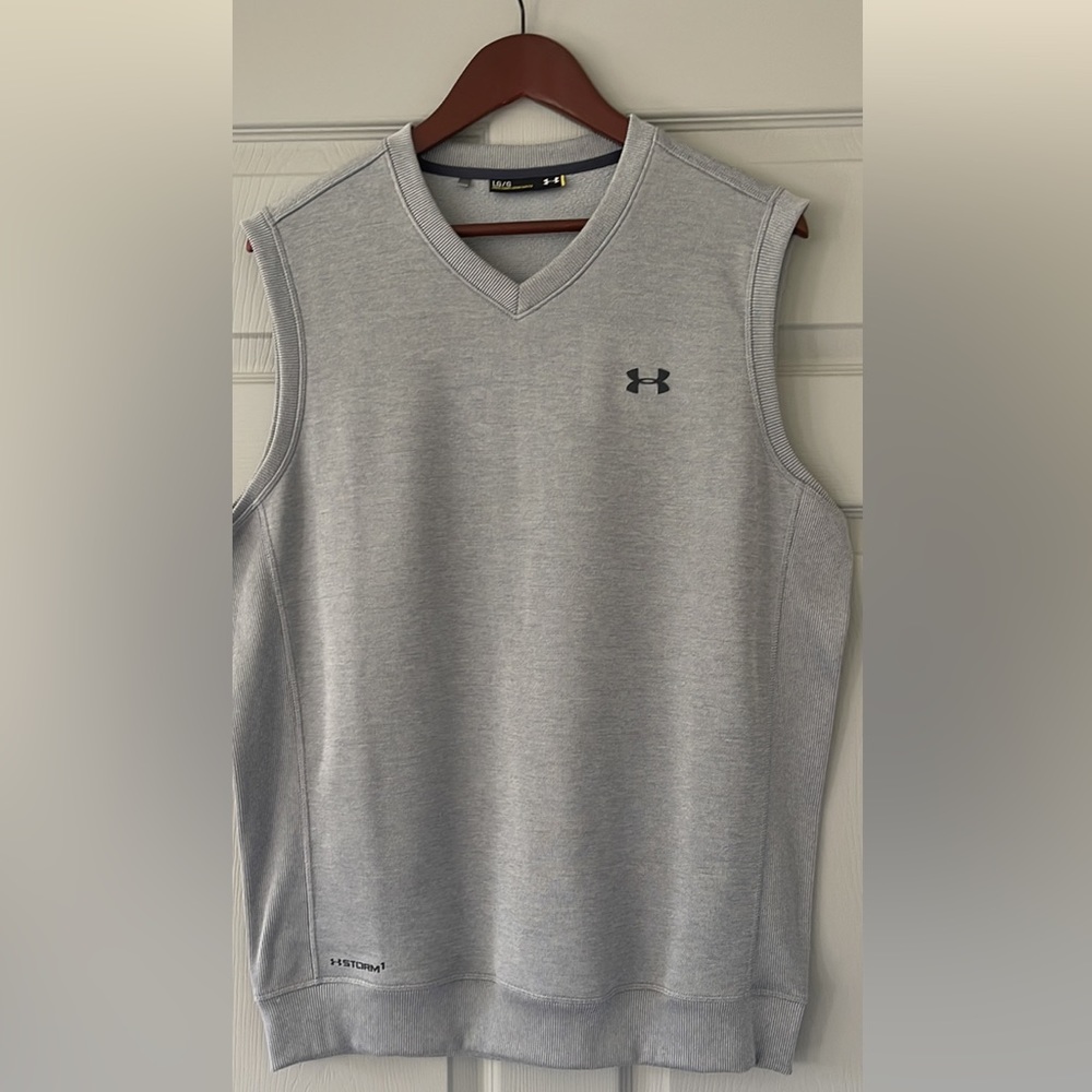 Mens Under Armor Golf Vest loose fit - pullover